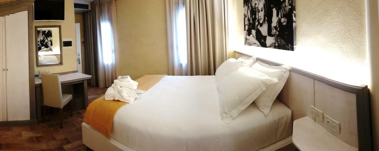 Hotel Locanda Dolce Vita San Dona di Piave Luaran gambar